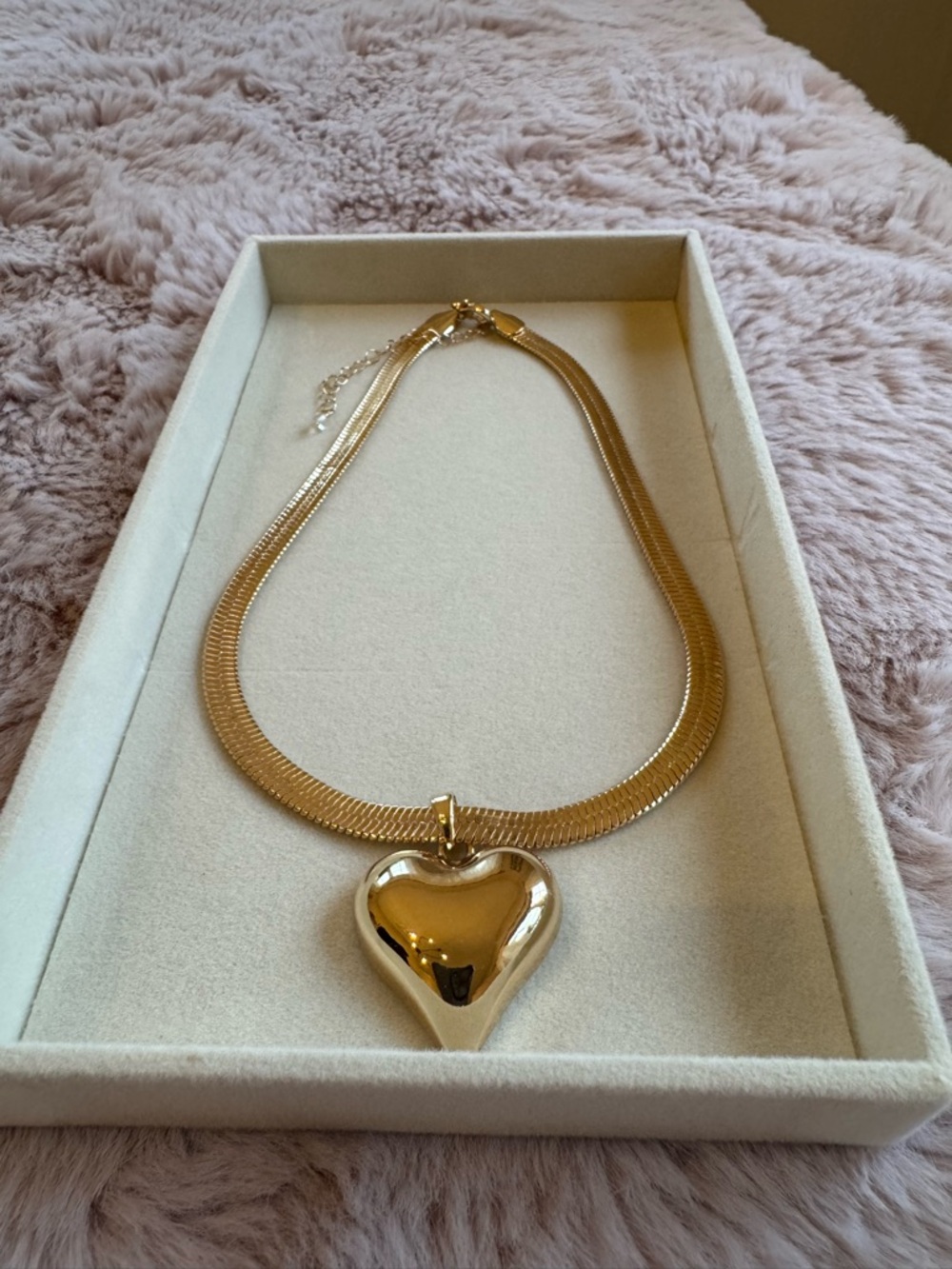Gold Heart Pendant Necklace - Women Jewelry